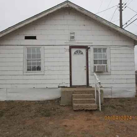 Rent this 2 bed house on 264 West 8th Street in Borger, TX 79007