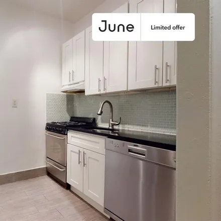 Rent this 1 bed apartment on 334 East 90th Street in New York, NY 10128