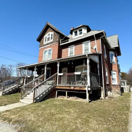 Buy this 6 bed house on 619 Cherry Street in Williamsport, PA 17701