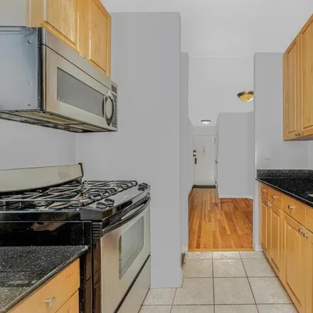 Image 9 - 525 W 236th St Apt 6A, New York, 10463 - Apartment for sale