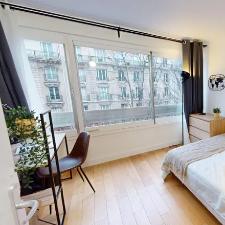 Rent this 4 bed room on 10 Rue de Vouillé