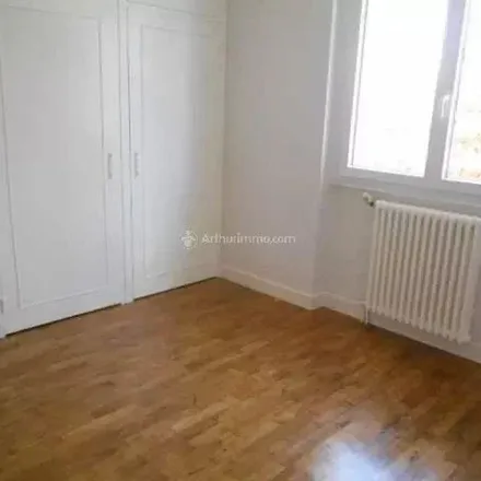 Rent this 4 bed apartment on 51 Lices Georges Pompidou in 81000 Albi, France