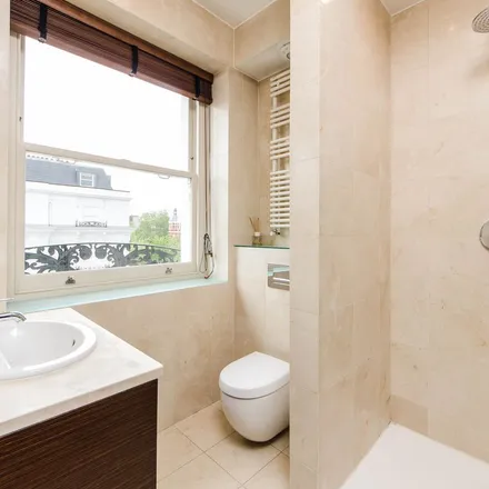 Rent this 5 bed apartment on 16 Queen's Gate Place in London, SW7 5JN