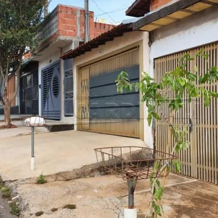 Buy this 2 bed house on Rua Antonio Paschoal in Residencial Monsenhor Romeu Tortorelli, São Carlos - SP