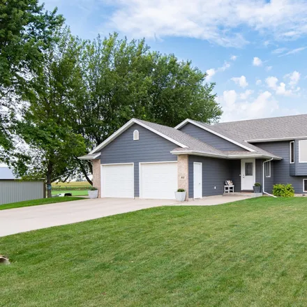 Image 2 - 801 Hyland Drive, Larchwood, Lyon County, IA 51241, USA - House for sale