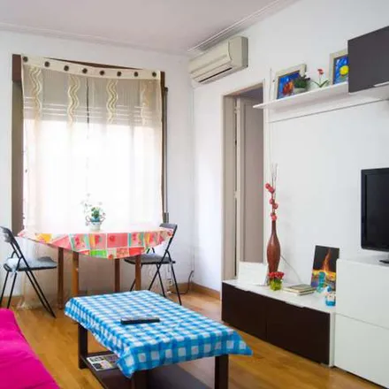 Rent this 3 bed apartment on Federació Catalana de Salvament i Socorrisme in Carrer de París, 08904 l'Hospitalet de Llobregat