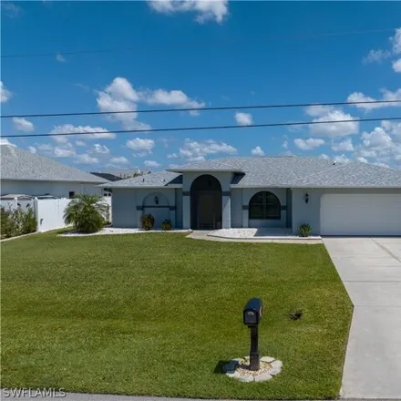 Image 5 - 1115 Southeast 4th Street, Cape Coral, FL 33990, USA - House for sale
