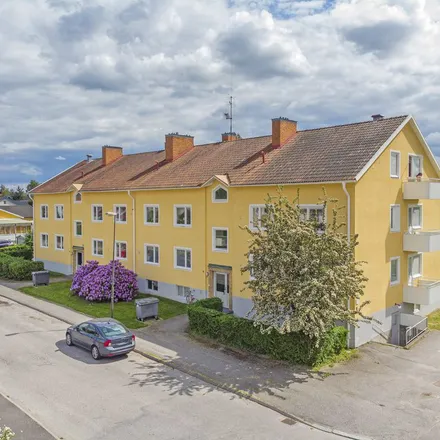 Rent this 2 bed apartment on Nyhemsgatan in 314 31 Hyltebruk, Sweden
