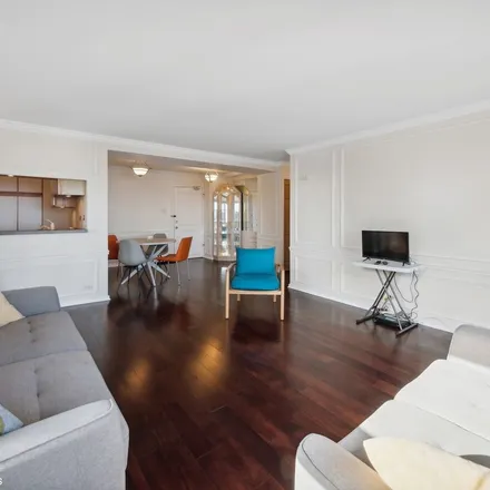 Rent this 2 bed apartment on Sheridan & Surf in North Sheridan Road, Chicago