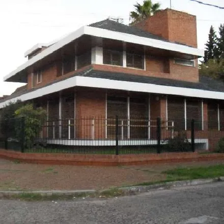Buy this 3 bed house on Libertad 772 in Partido de Morón, Haedo