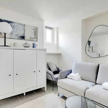 Image 3 - 70 Rue de Lévis, 75017 Paris, France - Apartment for rent