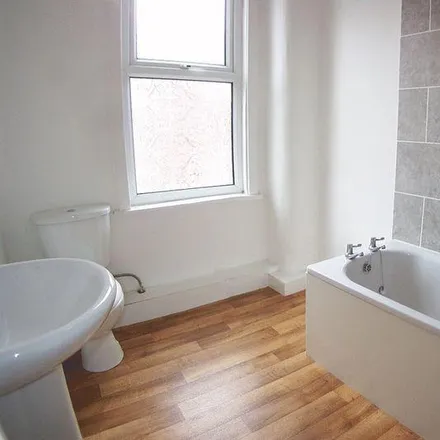 Image 6 - Harold Street, Leeds, LS6 1PL, United Kingdom - Townhouse for rent