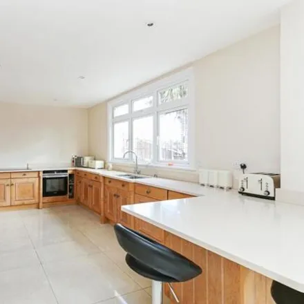 Image 3 - Langworth Close, Wilmington, DA2 7EQ, United Kingdom - Duplex for sale