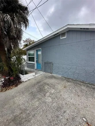 Image 1 - 267 Pine Street, Tarpon Springs, FL 34689, USA - House for rent