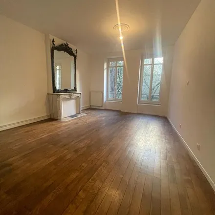 Rent this 3 bed apartment on 6 bis Rue du Onze Novembre in 57950 Montigny-lès-Metz, France