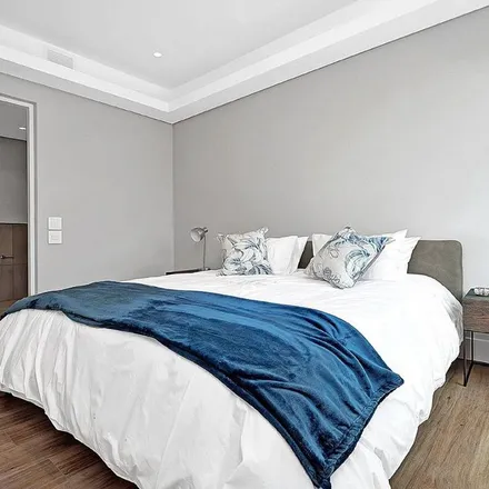 Image 7 - Engen, Corlett Drive, Johannesburg Ward 74, Rosebank, 2076, South Africa - Apartment for rent