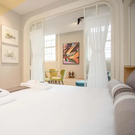 Rent this 1 bed apartment on Rua de Cedofeita 277 in 279, 4050-122 Porto