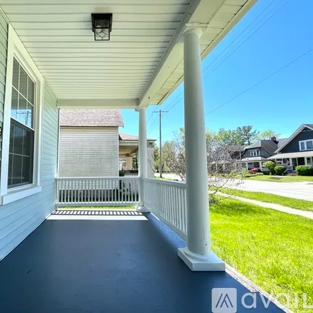 Image 8 - 1619 Washington St - House for rent