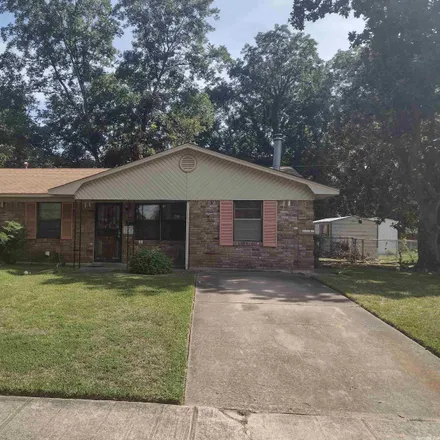 Buy this 3 bed house on 1303 South Nebraska Street in Pine Bluff, AR 71601
