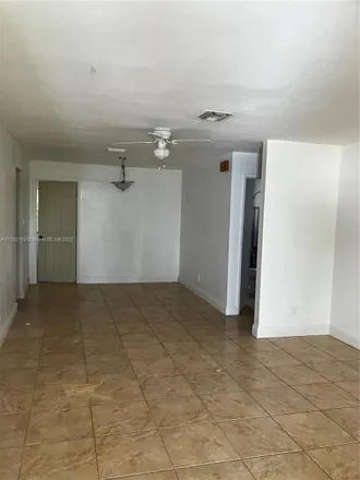 Image 4 - 1799 Northwest 36th Terrace, Lauderdale Lakes, FL 33311, USA - House for rent