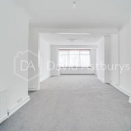 Image 3 - Branksome Avenue, Upper Edmonton, London, N18 1HB, United Kingdom - Townhouse for rent