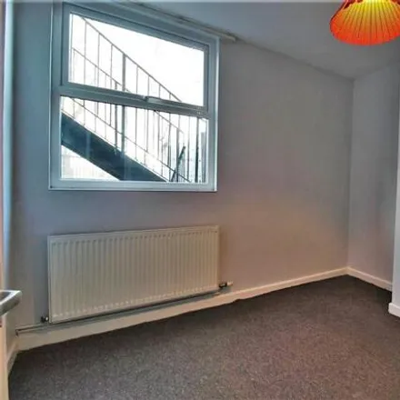 Image 4 - 1 Rostron Street, Manchester, M19 3QF, United Kingdom - Room for rent