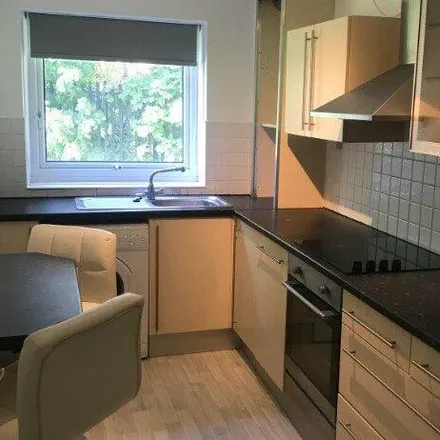Image 2 - 172 Calderdale, Nottingham, NG8 2TU, United Kingdom - Apartment for rent
