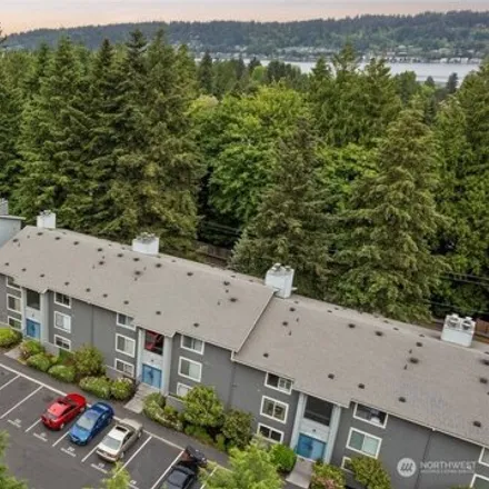 Buy this 1 bed condo on West Lake Sammamish Pkwy SE & 188th Ave SE in West Lake Sammamish Parkway Southeast, Issaquah
