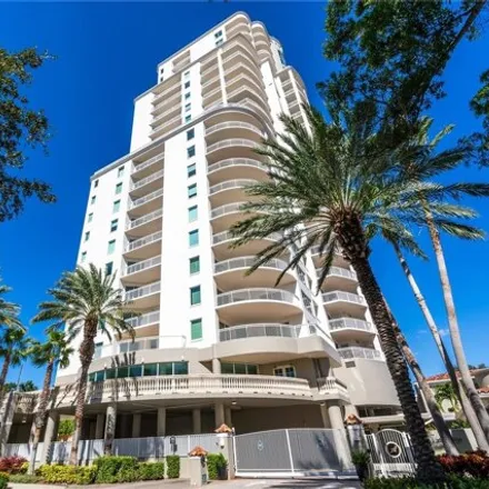 Buy this 4 bed condo on 3549 Bayshore Boulevard in Tampa, FL 33629