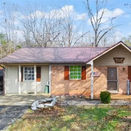 Buy this 4 bed house on 198 Hunting Trail in Munfordville, Hart County