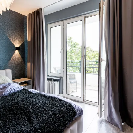 Rent this 2 bed apartment on Windscheidstraße 28 in 40239 Dusseldorf, Germany