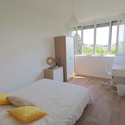 Rent this 1 bed apartment on 46 Quai Magellan in 44000 Nantes, France