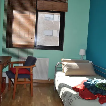 Rent this 4 bed apartment on Madrid in Farmacia - Calle Óbolo 25, Calle del Óbolo
