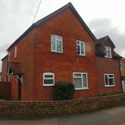 Buy this 4 bed house on Hendon Road in Hollywater, GU35 0BZ