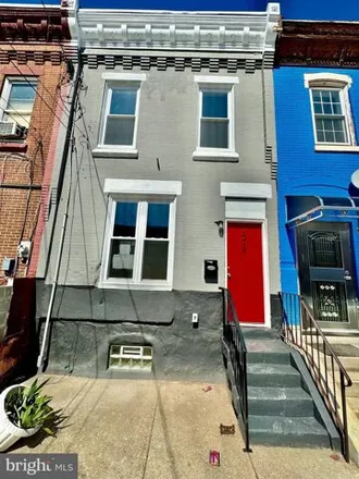 Rent this 3 bed house on Temple of Jesus Christ in West Susquehanna Avenue, Philadelphia