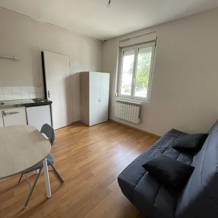 Image 6 - Les Pieteries, 37360 Semblançay, France - Apartment for rent