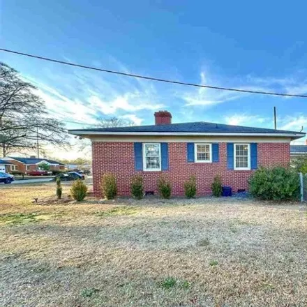 Image 4 - 1347 East Cleveland Street, Dillon, SC 29536, USA - House for sale