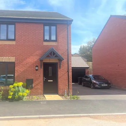 Rent this 4 bed duplex on 20 Centurion Close in Exeter, EX1 3YW
