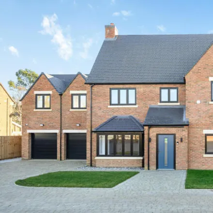 Buy this 6 bed house on Poplar's Farm Road in Kettering, NN15 5AE