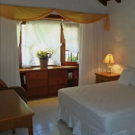 Buy this 4 bed house on De las Acacias 11 in 20100 Punta Del Este, Uruguay