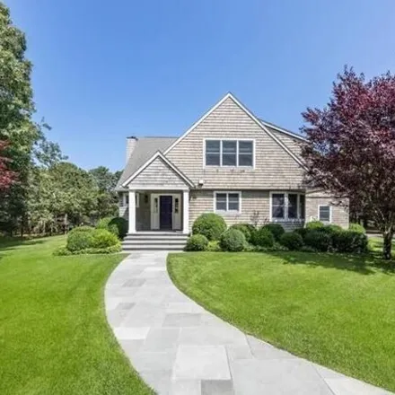Rent this 5 bed house on 10 Knoll Lane in Wainscott, East Hampton