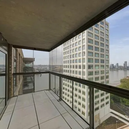 Image 2 - 16 Starboard Way, London, E16 2PF, United Kingdom - Room for rent