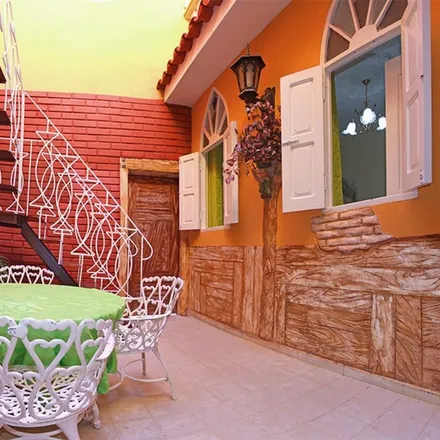 Rent this 3 bed house on Trinidad in Armando Mestre, SANCTI SPIRITUS