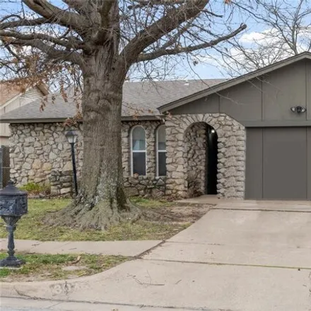 Buy this 3 bed house on 3038 South 132nd East Avenue in Tulsa, OK 74134