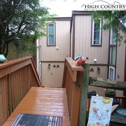 Buy this 2 bed condo on 153 Lady Bug Lane in Beech Mountain, NC 28604