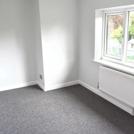 Image 6 - Ashdale Drive, Heald Green, SK8 3SP, United Kingdom - Apartment for rent