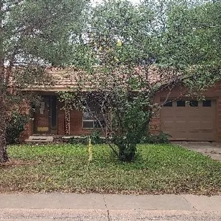 Buy this 3 bed house on 2009 South 4th Street in Tahoka, TX 79373