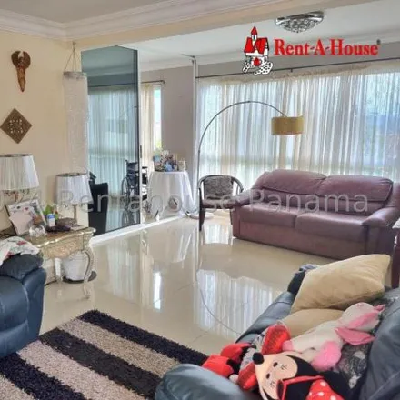 Buy this 3 bed house on unnamed road in Residencial Royal Country, 0818