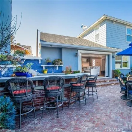 Image 5 - 20 Laguna Pl, Long Beach, California, 90803 - House for sale