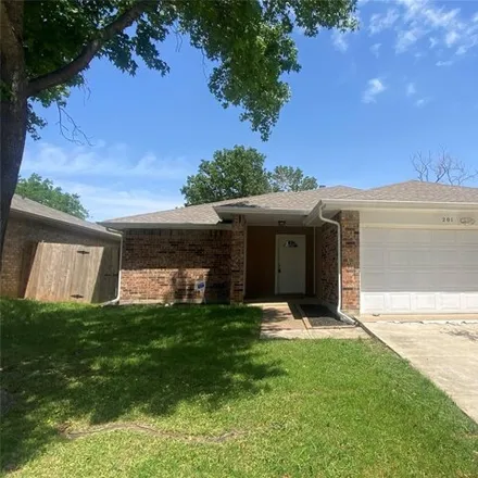 Rent this 3 bed house on 153 Valley Spring Drive in Arlington, TX 76018